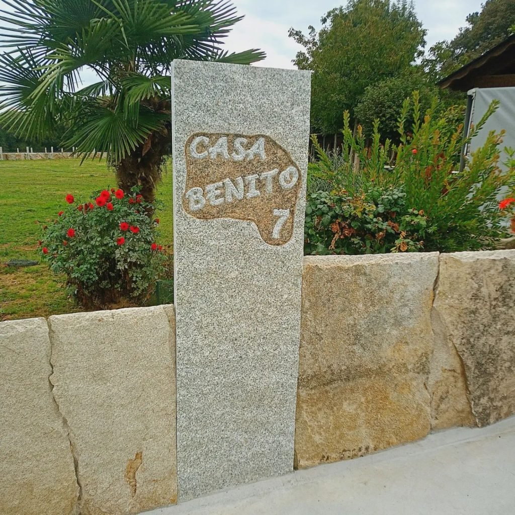 Placa de granito Casa Benito 7