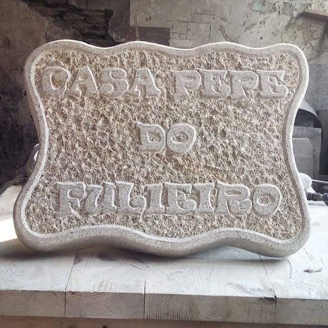 Placa de granito Casa Pepe do Fulieiro