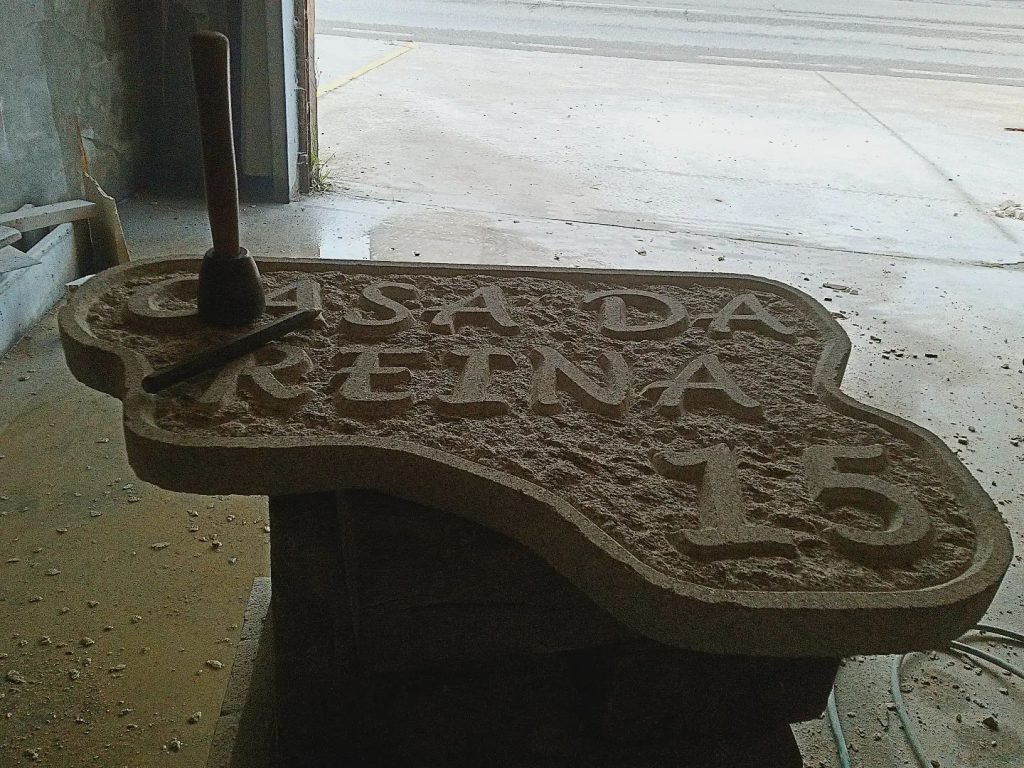 Placa de granito en taller